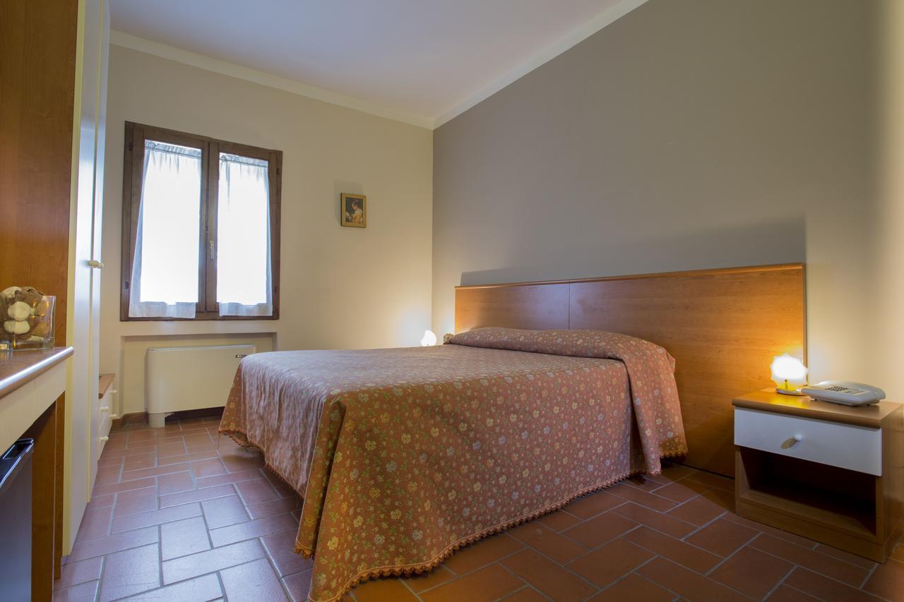 Antico Casale Le Fossate Hotel Giove Bagian luar foto